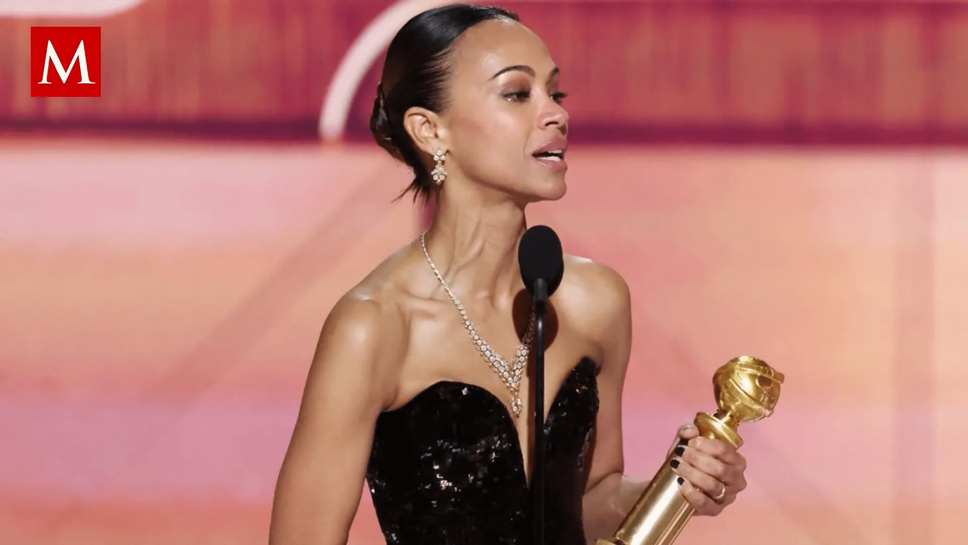 Zoe Saldaña ganando el Globo de Oro