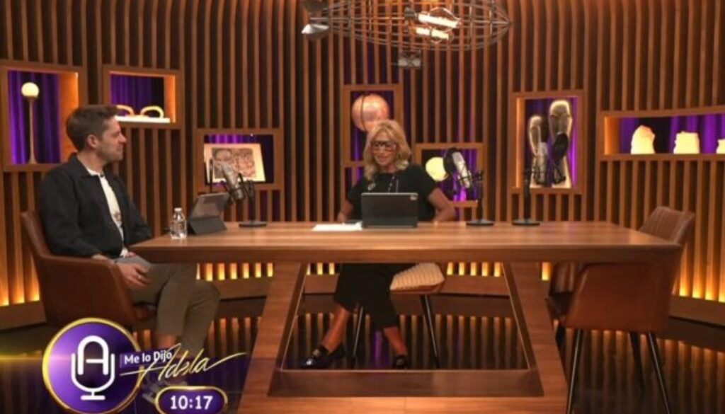 Adela Micha hablando de TelevisaLeaks