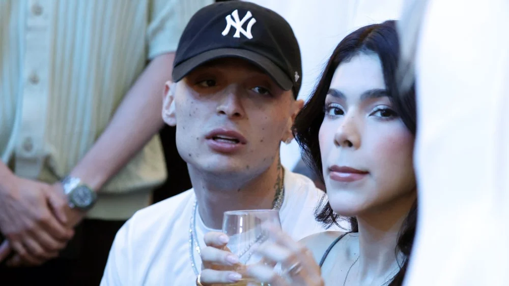 Peso Pluma y Kenia Os