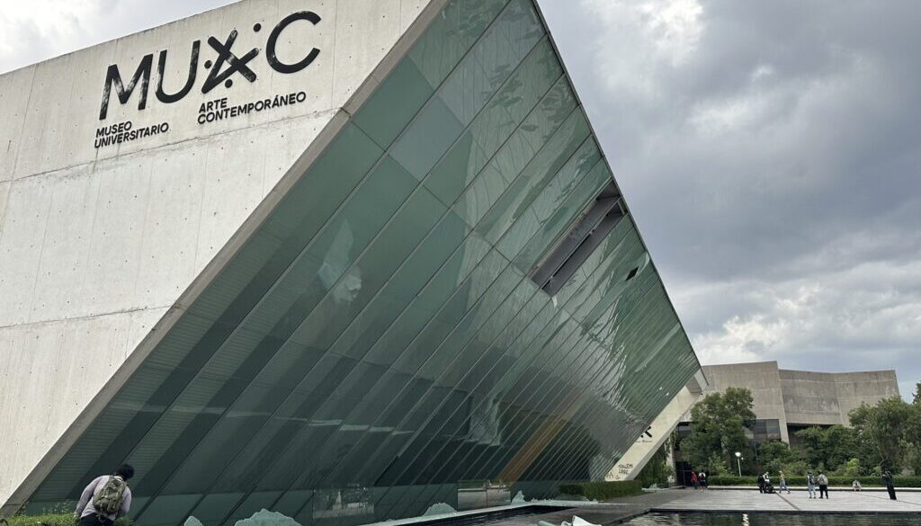 Daños en Instalaciones de la UNAM durante marcha contra gentrificación