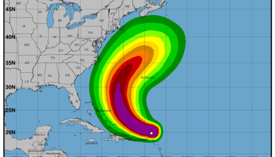Huracán Erin se Intensifica a Categoría 5 y Amenaza con Fuertes Rachas a Puerto Rico, República Dominicana y Haití