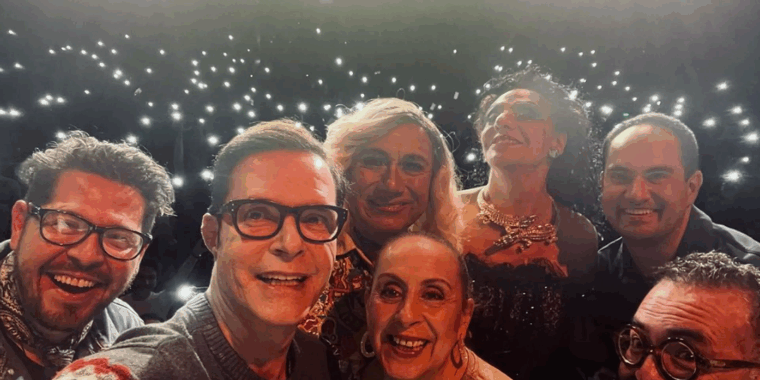 Farándula 021 Evoluciona: De Podcast de Audio a Formato en Video con Eventos en Vivo