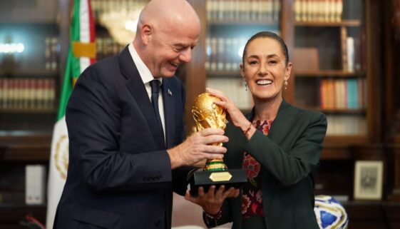 Claudia Sheinbaum recibe a Gianni Infantino en Palacio Nacional para preparar el Mundial 2026